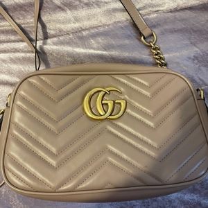 Women's Gucci GG Marmont small matelassé shoulder bag (dusty pink)